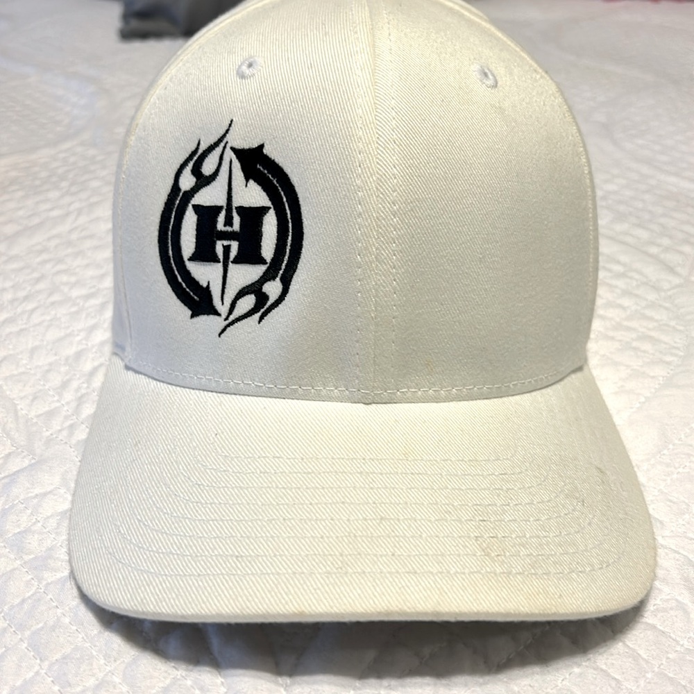 White Hellanbach cap - men or women